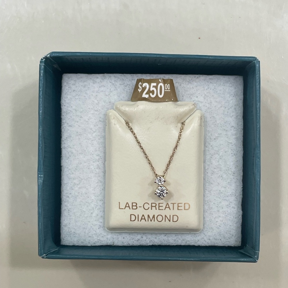 Elegant 10k Yellow Gold Necklace with Lab-Created Diamonds